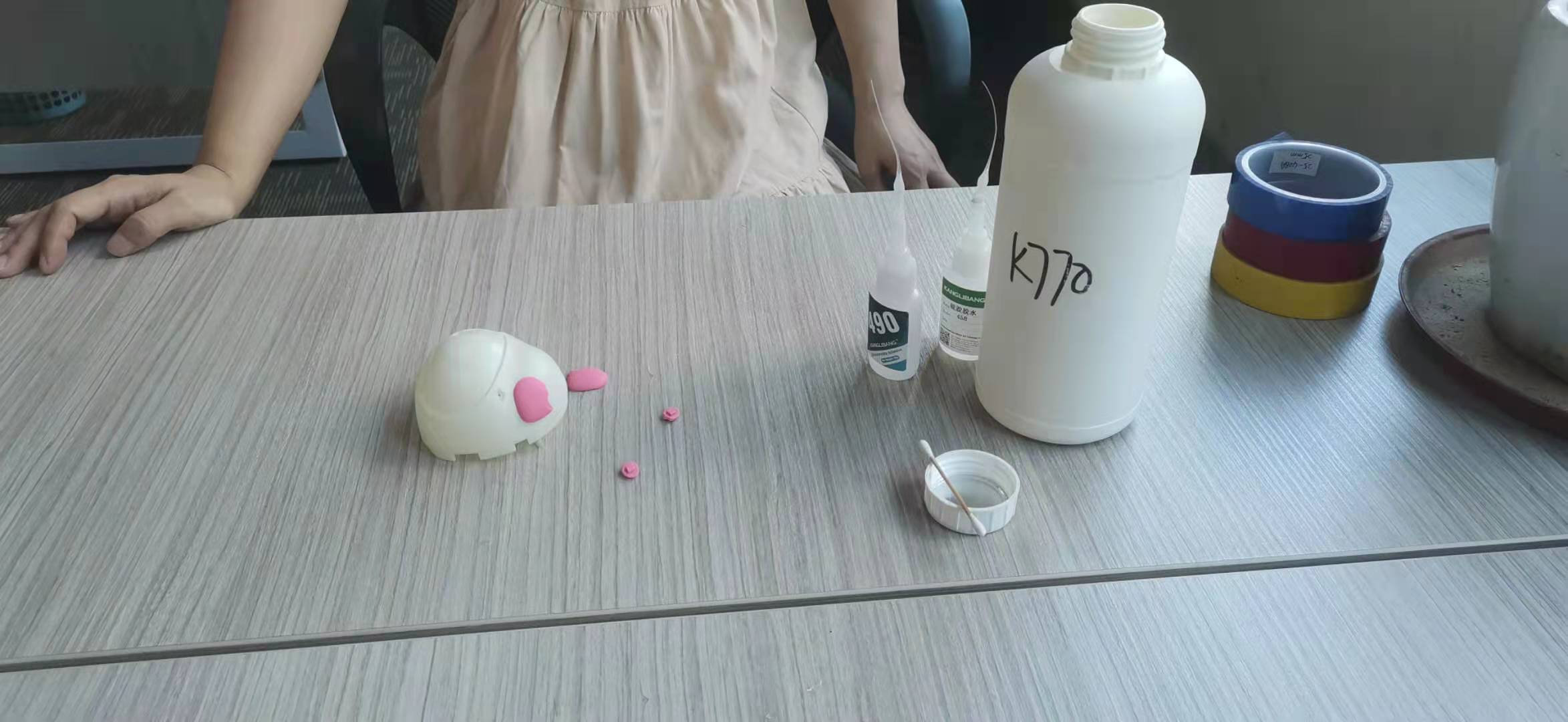 做硅胶暖手宝用什么胶水.jpg 做硅胶暖手宝用什么胶水.jpg